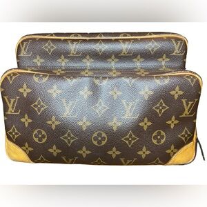 Louis Vuitton Nike Monogram Shoulder Bag (AR2008)